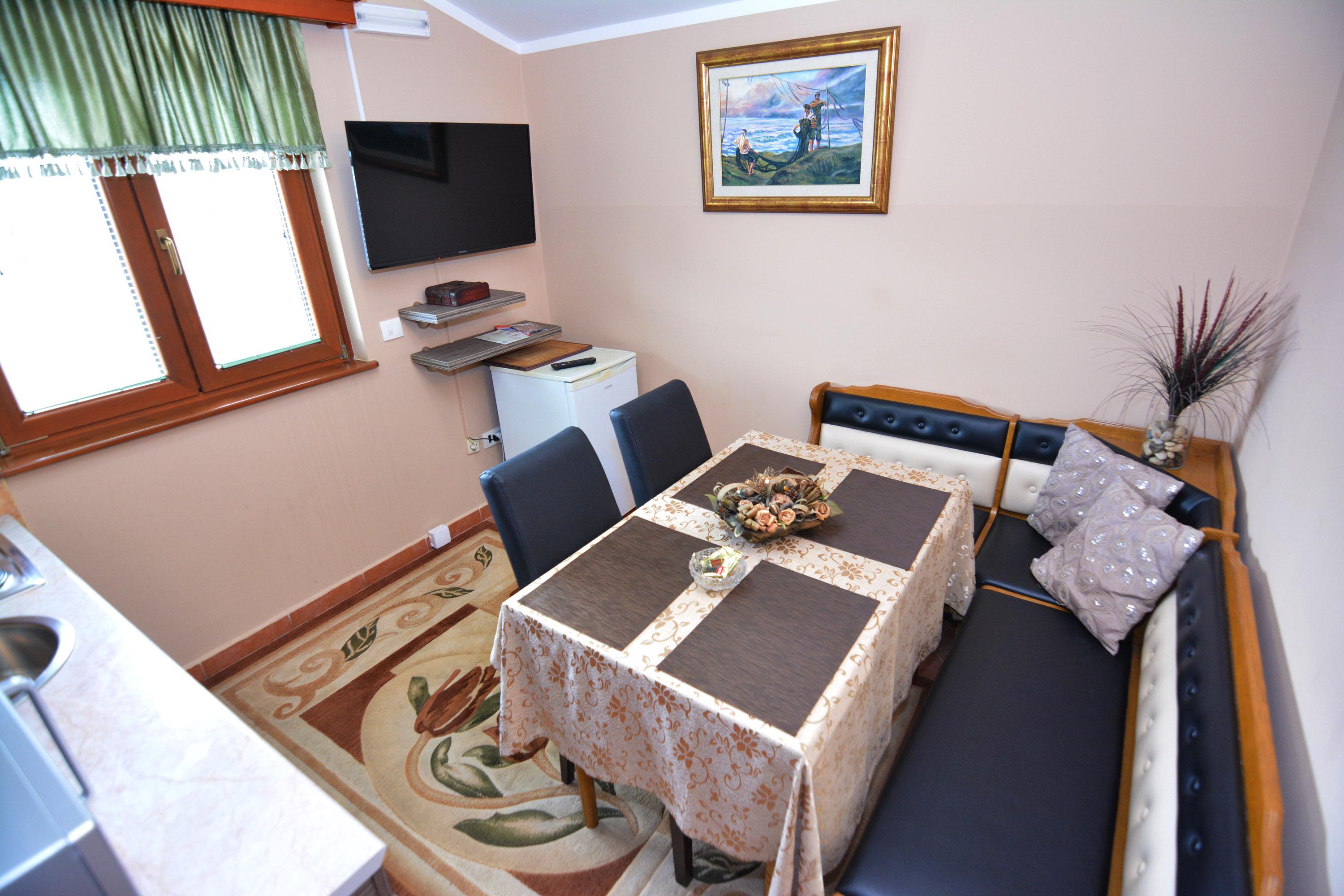 Apartments Bogdanovic Kotor Bagian luar foto