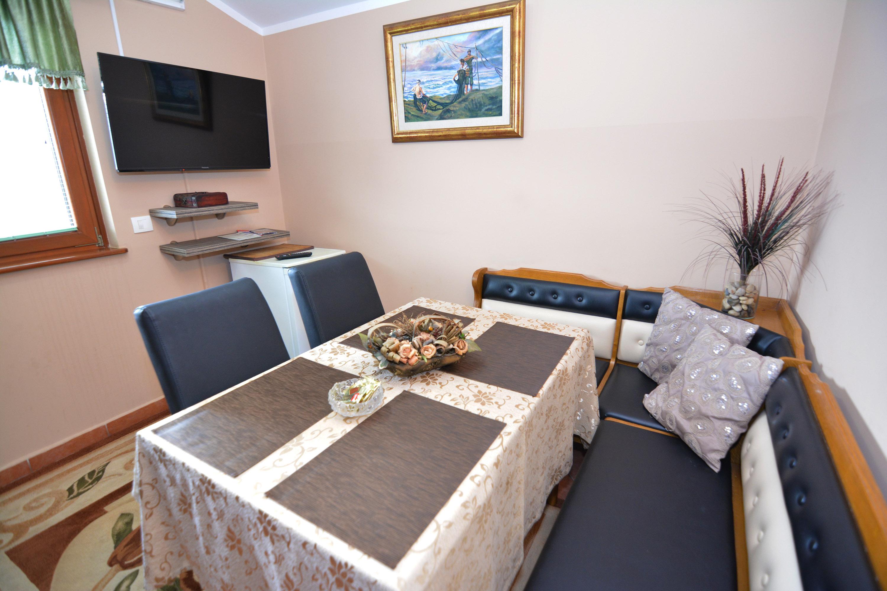 Apartments Bogdanovic Kotor Bagian luar foto