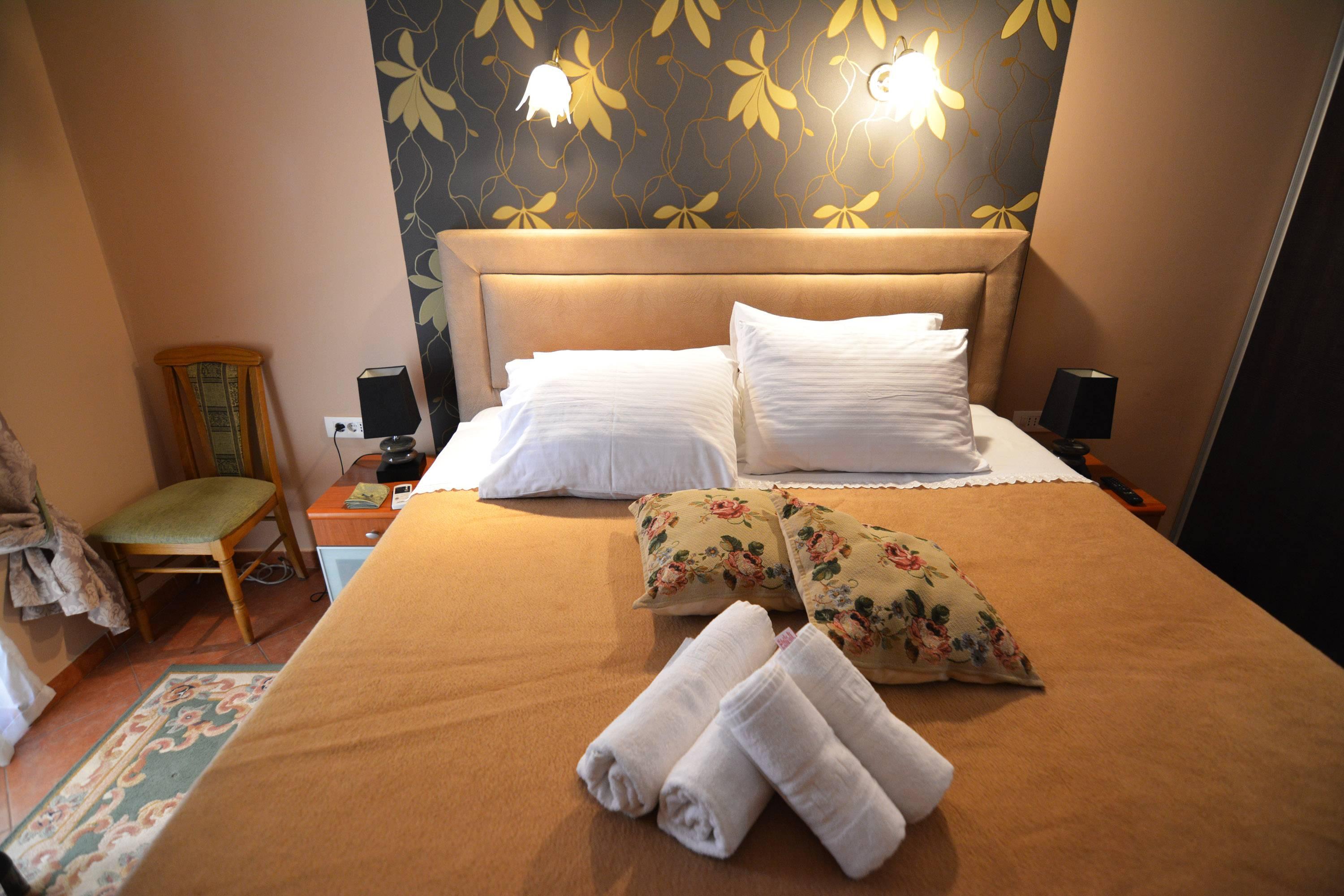 Apartments Bogdanovic Kotor Bagian luar foto