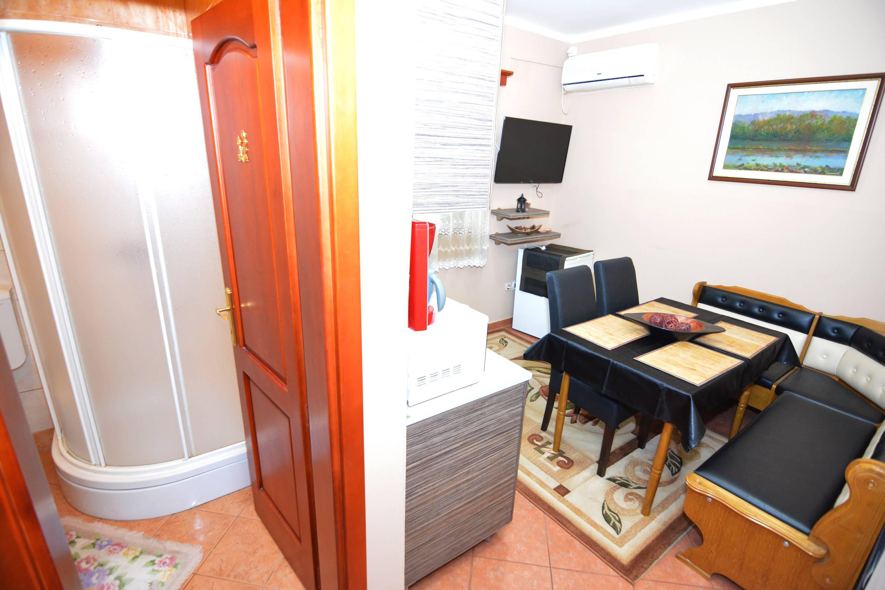 Apartments Bogdanovic Kotor Bagian luar foto