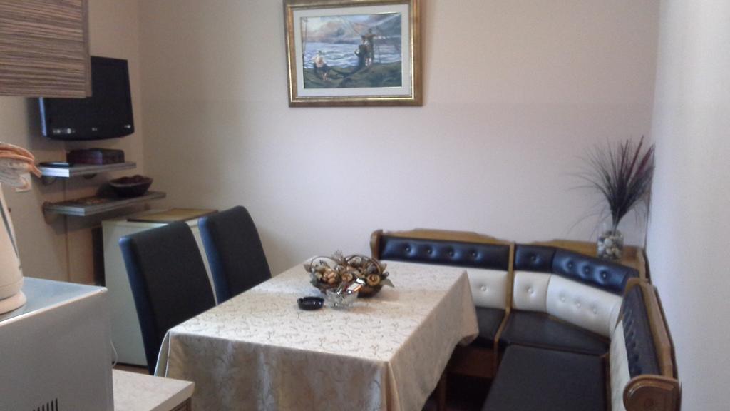 Apartments Bogdanovic Kotor Bagian luar foto