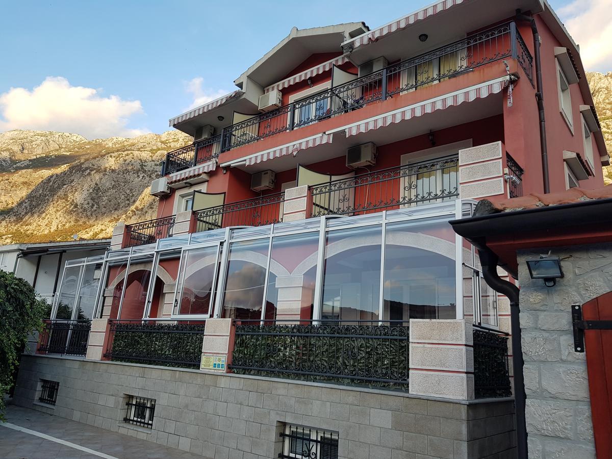 Apartments Bogdanovic Kotor Bagian luar foto