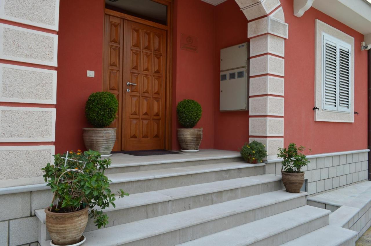 Apartments Bogdanovic Kotor Bagian luar foto