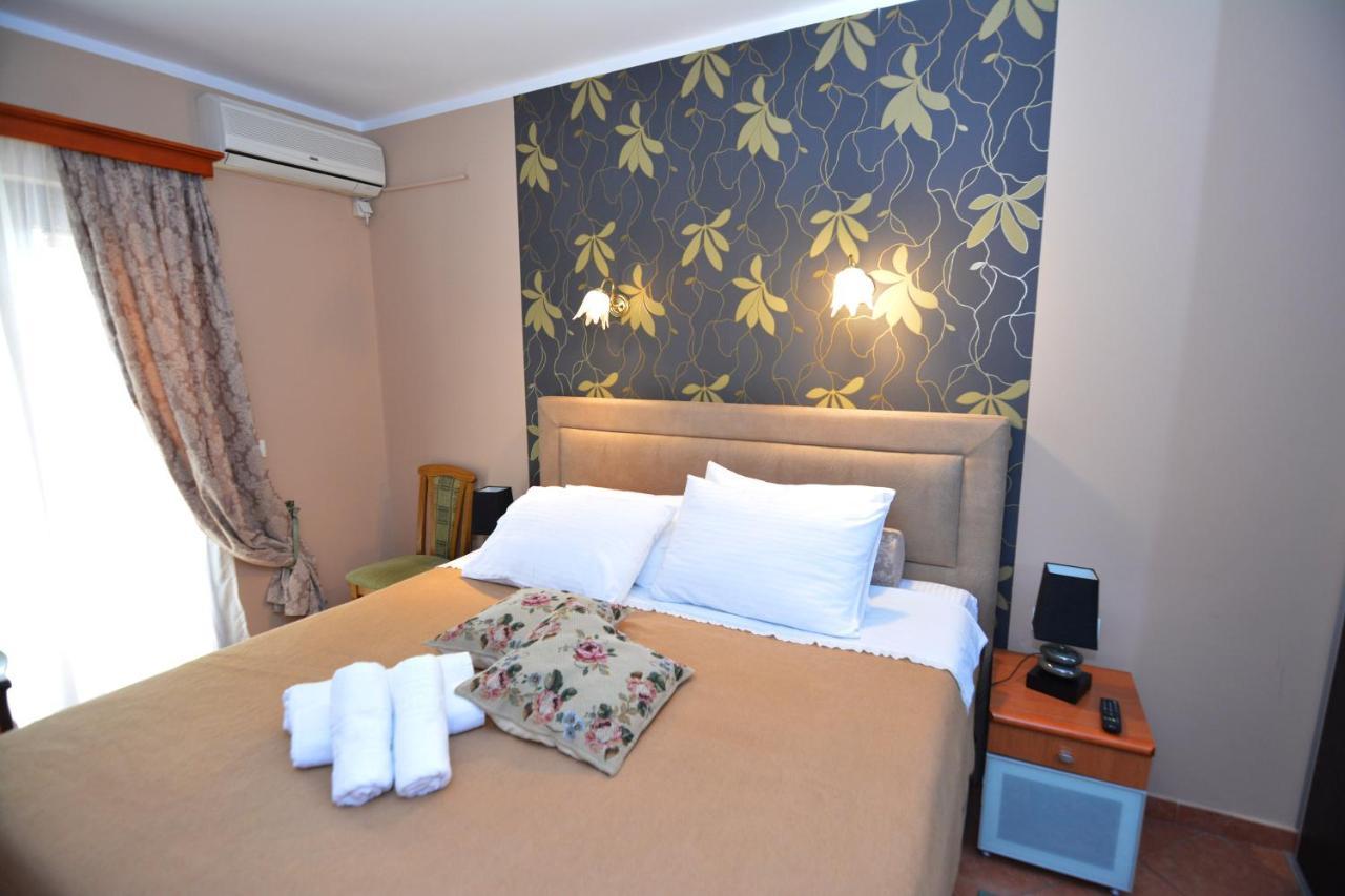 Apartments Bogdanovic Kotor Bagian luar foto